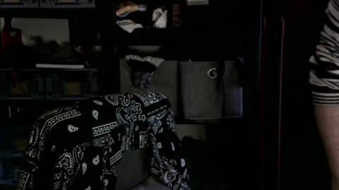 twitter theirishman205 online show from December 22, 9:55 am