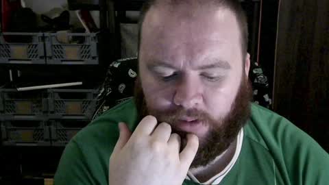 twitter theirishman205 online show from December 3, 5:12 pm