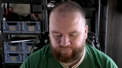 twitter theirishman205 online show from December 7, 1:18 pm