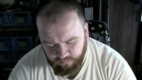 twitter theirishman205 online show from February 8, 12:39 pm