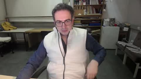 Snapshot of ironchrome chatting on February 24, 4:05 am IronChrome online show from February 24, 4:05 am