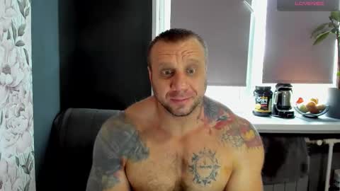 Snapshot of ironhulk22 chatting on October 4, 10:31 am ironhulk22 online show from October 4, 10:31 am