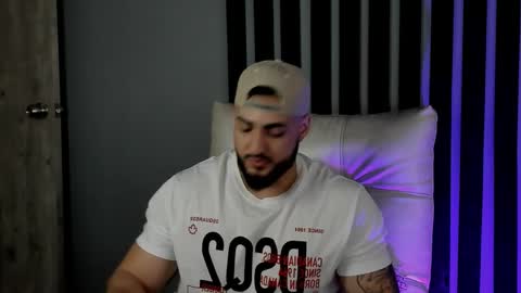 Isaac online show from October 12, 9:20 pm