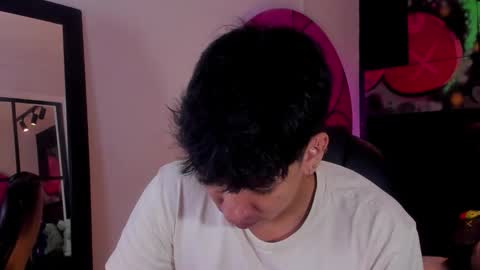 Snapshot of isaac_cryston chatting on September 11, 8:30 pm isaac_cryston online show from September 11, 8:30 pm