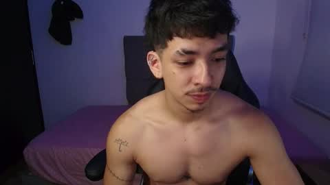 muscle isaac online show from May 28, 11:58 pm