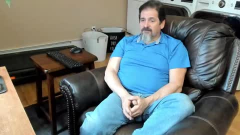 Jim online show from April 22, 10:03 pm