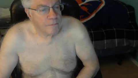 islesman22 online show from January 22, 10:40 am