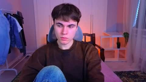 Maks online show from March 2, 9:54 am