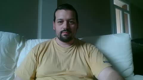 italianbigboy932 online show from April 21, 8:20 am