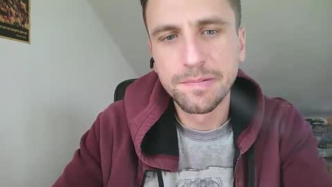 Snapshot of italiano116116 chatting on December 23, 8:22 am italiano116116 online show from December 23, 8:22 am