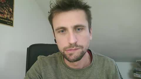 Snapshot of italiano116116 chatting on December 6, 9:54 am italiano116116 online show from December 6, 9:54 am