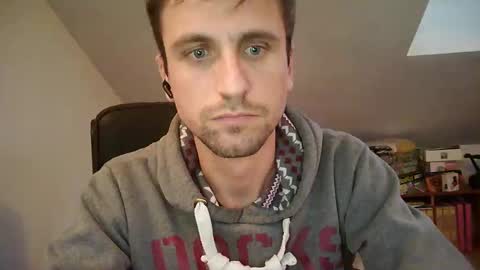 Snapshot of italiano116116 chatting on December 10, 3:12 pm italiano116116 online show from December 10, 3:12 pm
