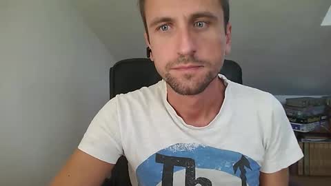 Snapshot of italiano116116 chatting on September 25, 8:24 am italiano116116 online show from September 25, 8:24 am