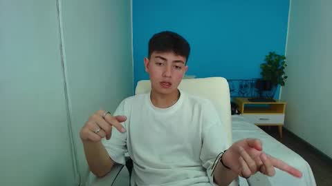 Snapshot of ithan__ chatting on September 12, 8:53 pm ithan__ online show from September 12, 8:53 pm
