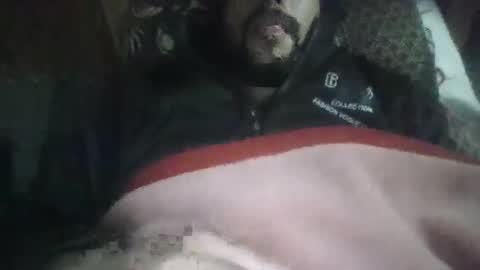 Snapshot of its_me_2323 chatting on February 20, 7:01 am its_me_2323 online show from February 20, 7:01 am