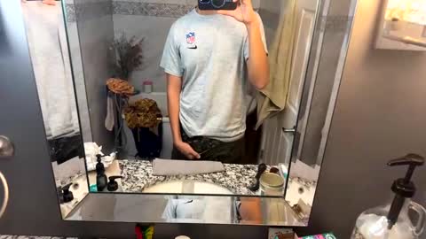 Snapshot of itsjayyourbae chatting on December 22, 1:00 pm itsjayyourbae online show from December 22, 1:00 pm