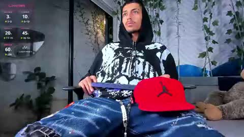 itszairen online show from July 26, 3:47 am
