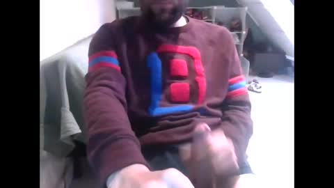 Snapshot of ivanchelon chatting on December 5, 5:18 pm Vanchi online show from December 5, 5:18 pm