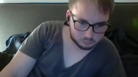 iwantfucknow online show from December 12, 5:48 pm