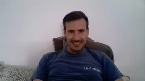 Snapshot of iyoperro chatting on September 15, 10:27 am Casandro online show from September 15, 10:27 am