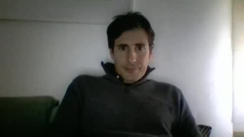 Snapshot of iyoperro chatting on December 25, 12:37 pm Casandro online show from December 25, 12:37 pm