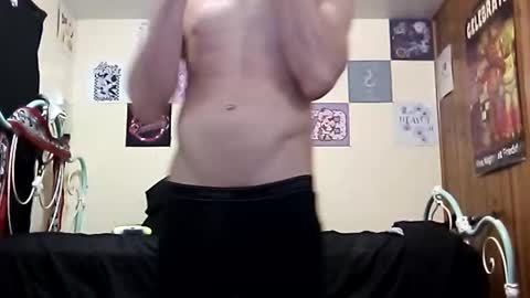 iyzyoatnzmlz online show from April 2, 7:33 pm