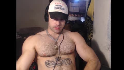Snapshot of izak144 chatting on January 3, 8:43 pm izak144 online show from January 3, 8:43 pm