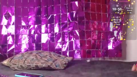 Snapshot of izan_02 chatting on February 28, 2:31 am izan online show from February 28, 2:31 am