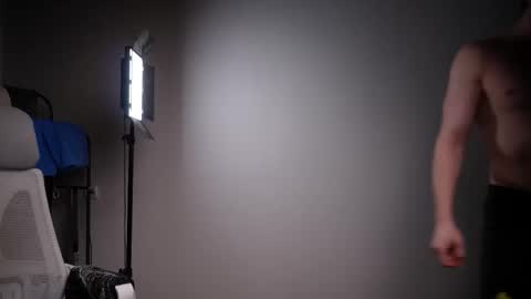 Danny online show from December 13, 7:53 pm