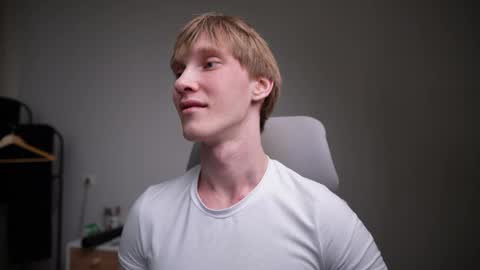 Danny online show from April 21, 10:10 am