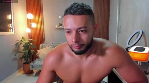 Calix  Independient model Insta and twt Calixsnake online show from April 22, 12:17 am