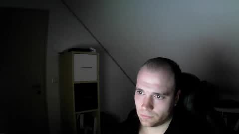 here4y online show from February 3, 3:50 pm