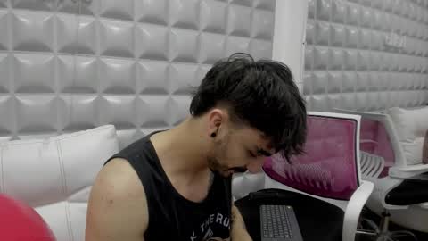 JACK DANIEL online show from December 2, 1:58 pm