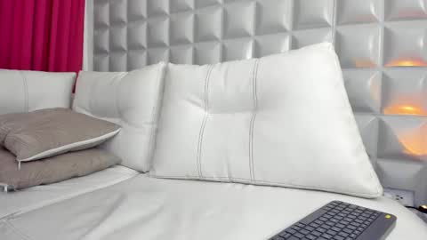 Snapshot of jack_daniel__ chatting on October 15, 10:39 pm JACK DANIEL online show from October 15, 10:39 pm