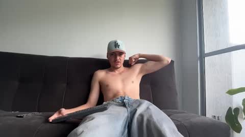 Snapshot of jack_norizz chatting on October 18, 2:44 pm INDEPENDENT MODEL online show from October 18, 2:44 pm