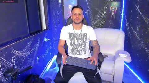 Jack White online show from February 3, 4:14 am