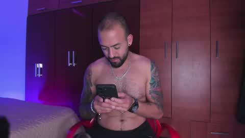 Jacke online show from March 17, 4:59 am