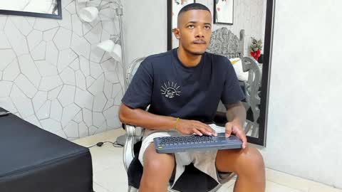 Snapshot of jackmacson chatting on December 9, 7:46 pm jackmacson online show from December 9, 7:46 pm