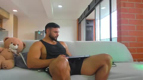 Jackson Wayne online show from April 24, 1:35 pm