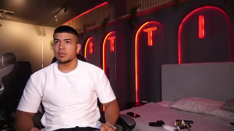 Jackson Bell online show from April 20, 1:13 pm