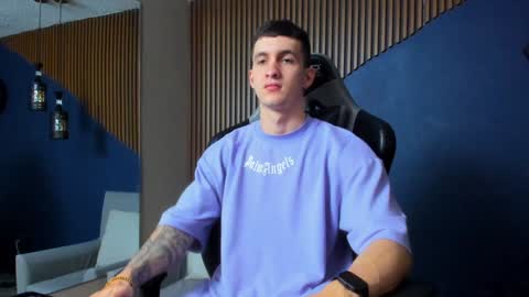 Snapshot of jacksonolsenn chatting on January 19, 7:47 pm Jackson Olsen online show from January 19, 7:47 pm