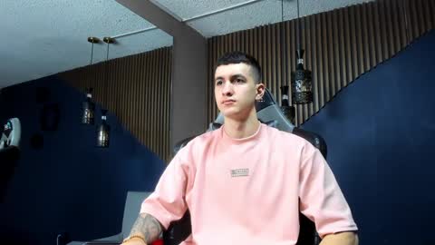 Snapshot of jacksonolsenn chatting on January 14, 11:42 am Jackson Olsen online show from January 14, 11:42 am