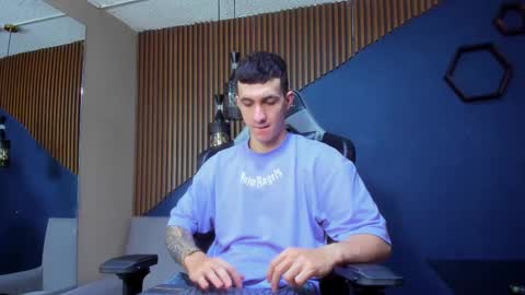 Snapshot of jacksonolsenn chatting on March 4, 1:49 pm Jackson Olsen online show from March 4, 1:49 pm