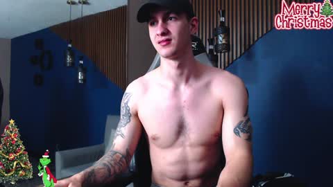 Snapshot of jacksonolsenn chatting on December 24, 1:28 pm Jackson Olsen online show from December 24, 1:28 pm