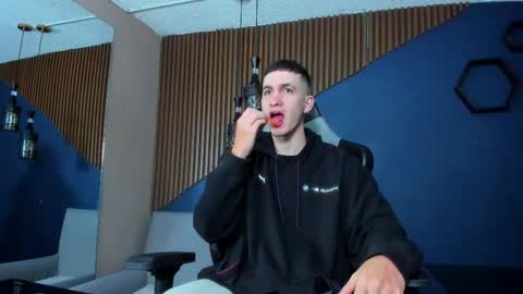 Snapshot of jacksonolsenn chatting on March 6, 11:47 am Jackson Olsen online show from March 6, 11:47 am