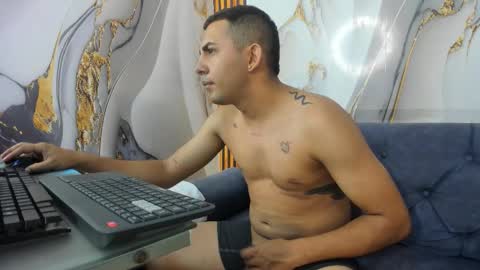 Snapshot of jacob_latinboy chatting on October 8, 3:27 pm Jacob online show from October 8, 3:27 pm