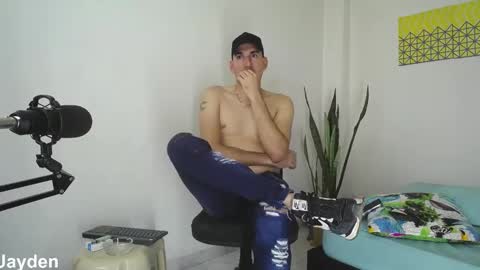 Snapshot of jacobandjayydenn chatting on February 17, 6:48 pm Jacob And Jayden online show from February 17, 6:48 pm