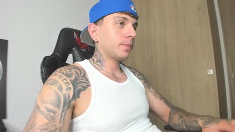 jacobb116 online show from September 29, 12:20 am