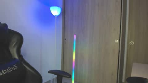 jacobb116 online show from October 1, 1:20 am