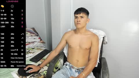 Snapshot of jacobb_lee chatting on February 8, 9:15 pm Jacob Lee online show from February 8, 9:15 pm
